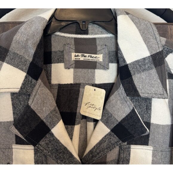 Free People M We The Free Izzie Cargo Shirt Shacket Flannel Plaid Black/Cream - Picture 4 of 11